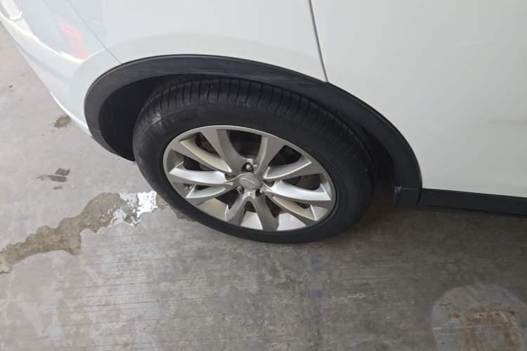 Used Geely Auto Emgrand GS 2016 Elegant Edition 1.3T Automatic LingShang Model Right Rear Wheel Hub