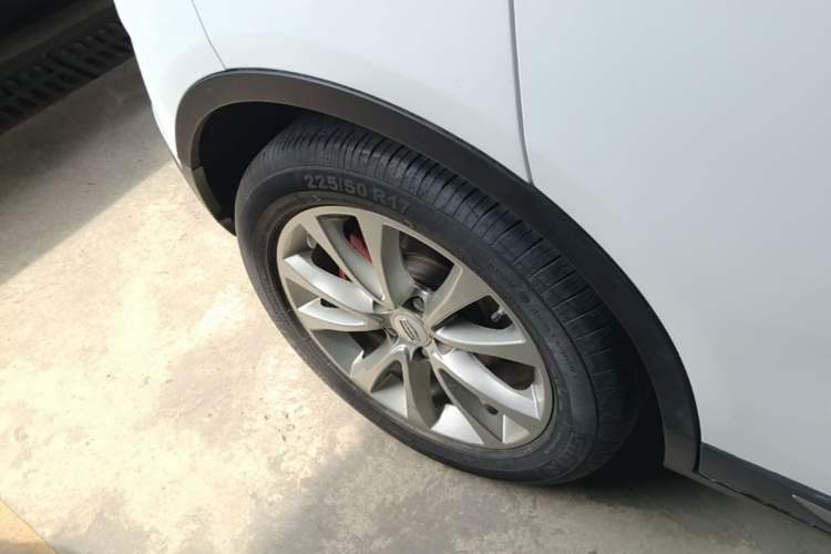 Used Geely Auto Emgrand GS 2016 Sport Edition 1.3T Automatic LingShang Model Right Rear Wheel Hub