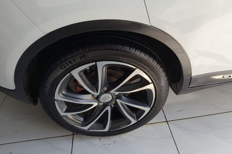 Used Geely Auto Emgrand GS 2016 Sport Edition 1.3T Automatic ZhenShang Model Right Rear Wheel Hub