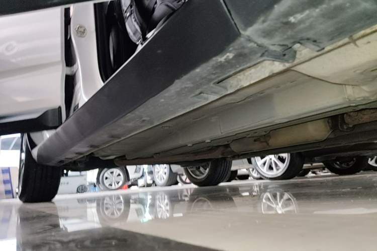 Used Geely Auto Emgrand GS 2016 Sport Edition 1.3T Automatic LingShang Model Right Side Sill