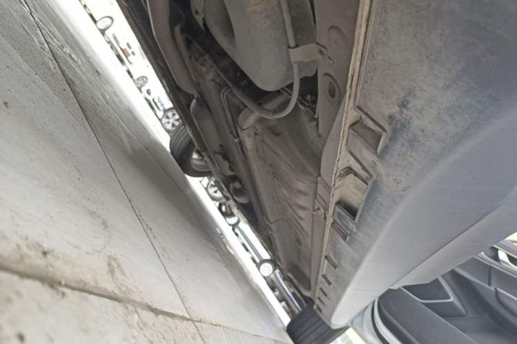 Used Geely Auto Emgrand GS 2016 Sport Edition 1.3T Manual LingShang Model Right Side Sill