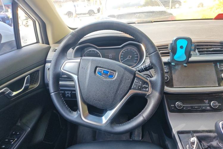 Used Geely Auto Emgrand GS 2016 Elegant Edition 1.8L Manual Fashion Model Steering Wheel