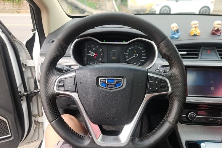 Used Geely Auto Emgrand GS 2016 Elegant Edition 1.8L Automatic LingShang Model Steering Wheel