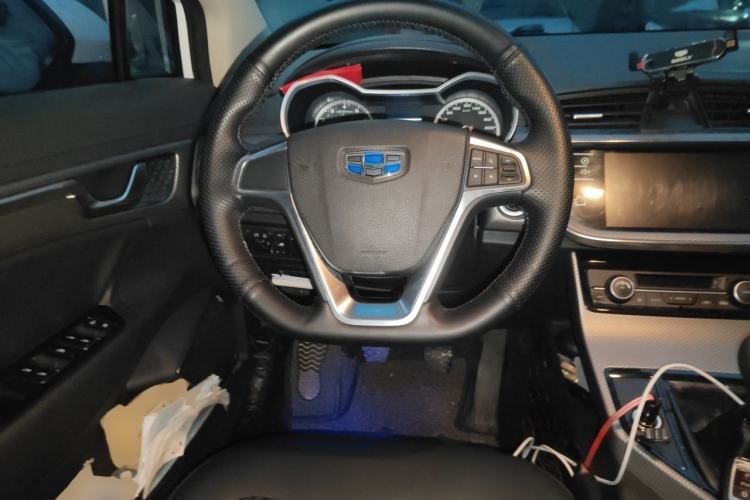Used Geely Auto Emgrand GS 2016 Elegant Edition 1.8L Manual Fashion Model Steering Wheel