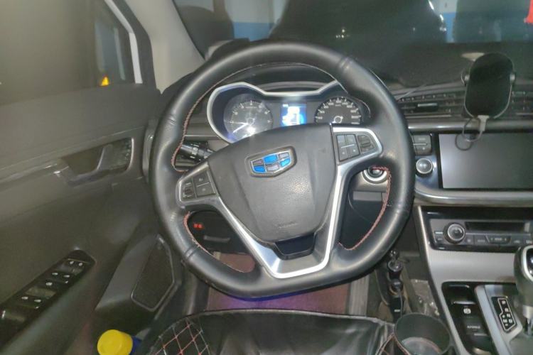 Used Geely Auto Emgrand GS 2016 Elegant Edition 1.8L Automatic LingShang Model Steering Wheel