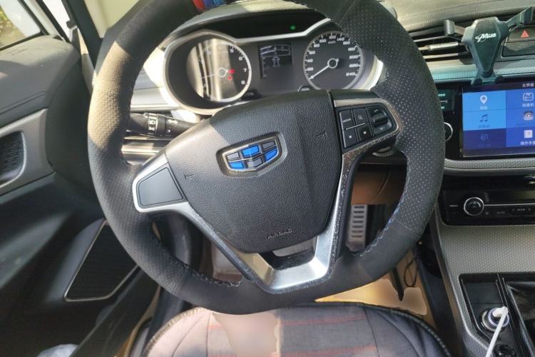 Used Geely Auto Emgrand GS 2016 Sports Edition 1.8L Manual LingShang Model Steering Wheel