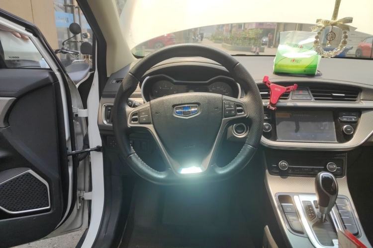 Used Geely Auto Emgrand GS 2016 Elegant Edition 1.8L Automatic LingShang Model Steering Wheel