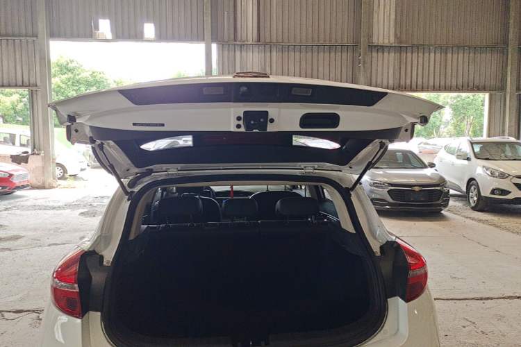 Used Geely Auto Emgrand GS 2016 Sport Edition 1.8L Automatic LingShang Model Trunk