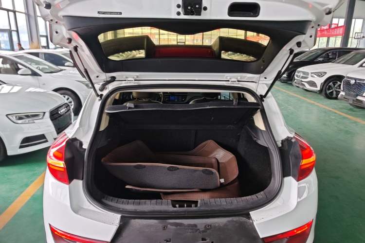 Used Geely Auto Emgrand GS 2016 Sports Edition 1.8L Manual LingShang Model Trunk