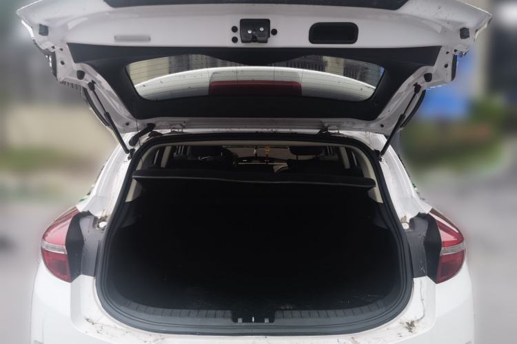 Used Geely Auto Emgrand GS 2016 Elegant Edition 1.3T Manual LingShang Model Trunk