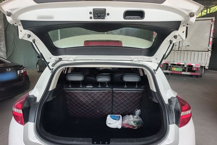 Used Geely Auto Emgrand GS 2016 Elegant Edition 1.3T Automatic LingShang Model Trunk