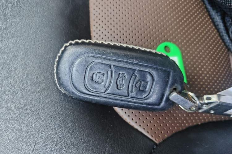 Used Geely Auto Emgrand GS 2016 Elegant Edition 1.3T Automatic ZhenShang Model Vehicle Key