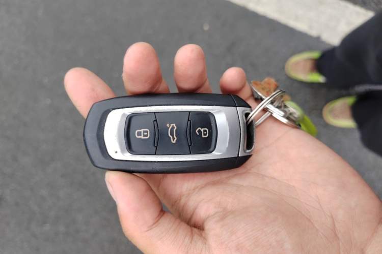 Used Geely Auto Emgrand GS 2016 Sports Edition 1.8L Manual LingShang Model Vehicle Key