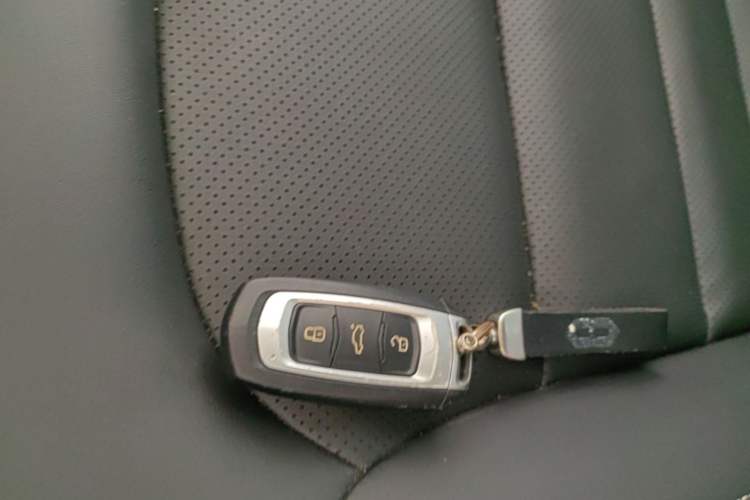 Used Geely Auto Emgrand GS 2016 Sports Edition 1.8L Manual LingShang Model Vehicle Key