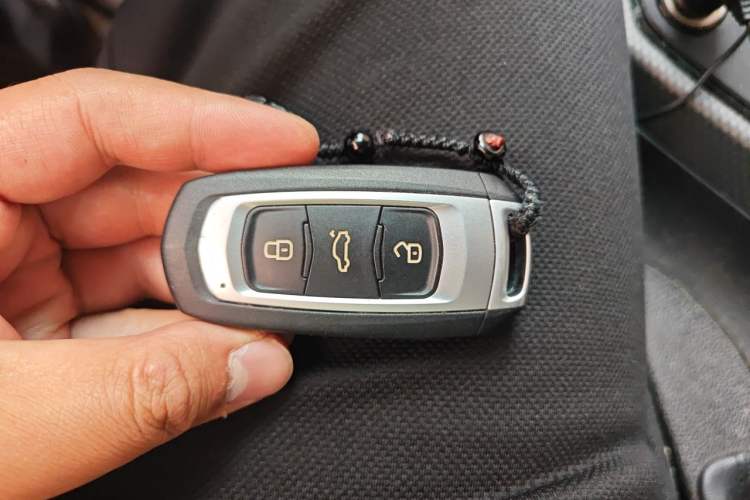 Used Geely Auto Emgrand GS 2016 Sports Edition 1.8L Manual LingShang Model Vehicle Key