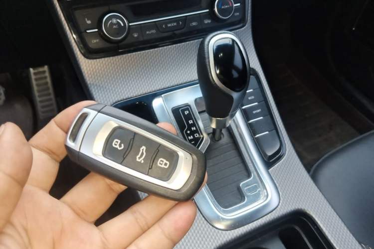 Used Geely Auto Emgrand GS 2016 Sport Edition 1.3T Automatic ZhenShang Model Vehicle Key