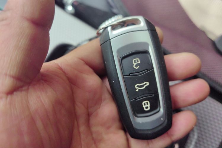 Used Geely Auto Emgrand GS 2016 Sport Edition 1.3T Automatic ZhenShang Model Vehicle Key