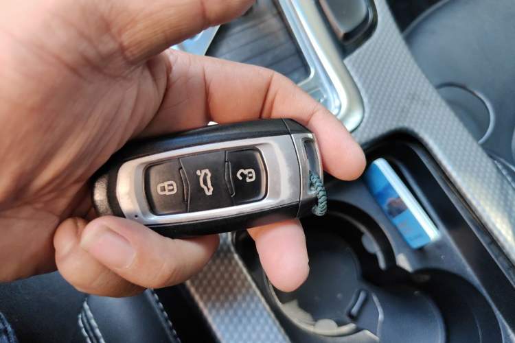 Used Geely Auto Emgrand GS 2016 Elegant Edition 1.8L Automatic LingShang Model Vehicle Key