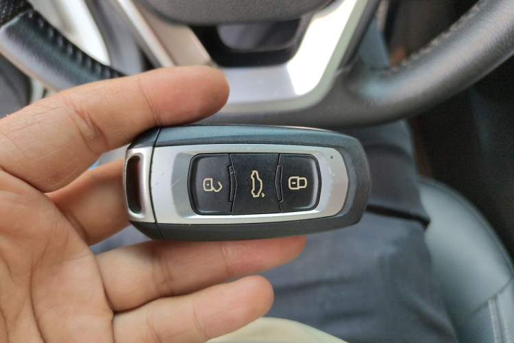 Used Geely Auto Emgrand GS 2016 Sport Edition 1.8L Automatic LingShang Model Vehicle Key