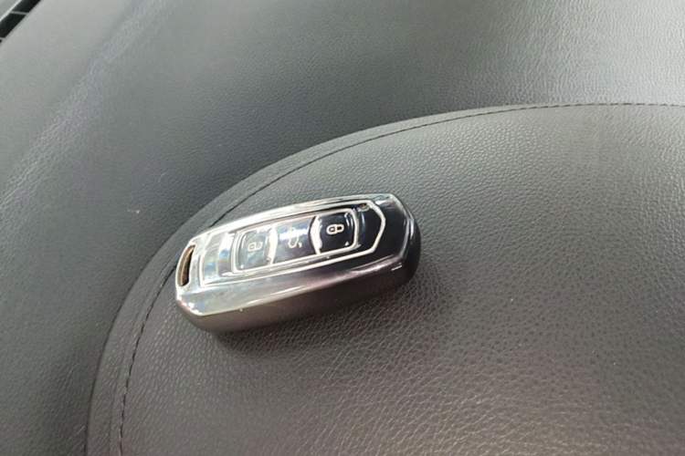 Used Geely Auto Emgrand GS 2016 Sport Edition 1.3T Automatic LingShang Model Vehicle Key