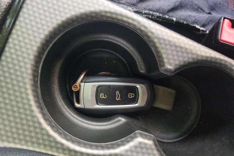 Used Geely Auto Emgrand GS 2016 Sports Edition 1.8L Manual LingShang Model Vehicle Key