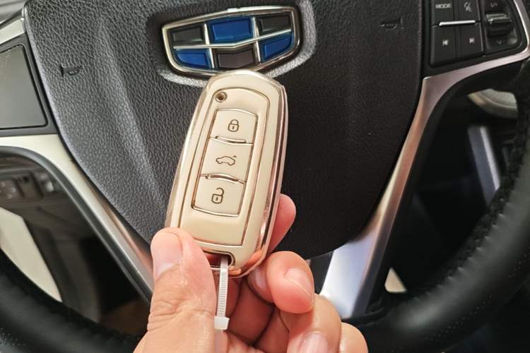 Used Geely Auto Emgrand GS 2016 Elegant Edition 1.8L Manual LingShang Model Vehicle Key