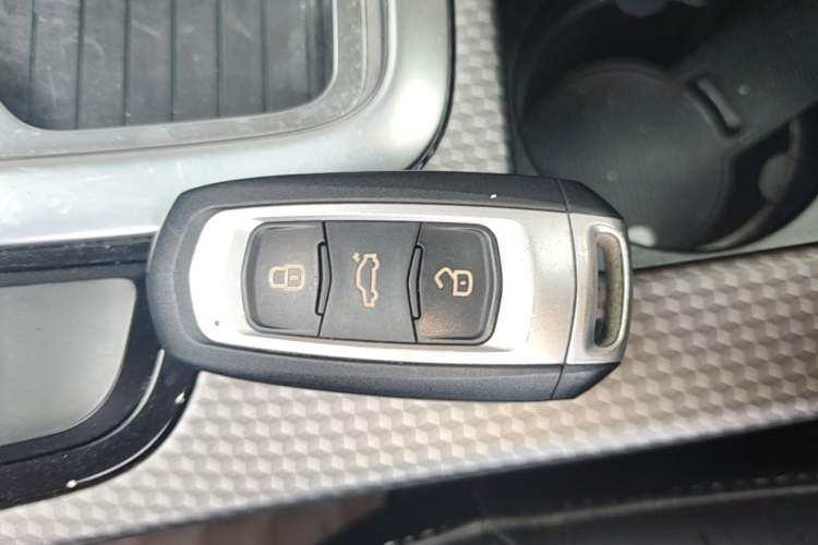 Used Geely Auto Emgrand GS 2016 Sport Edition 1.8L Automatic LingShang Model Vehicle Key