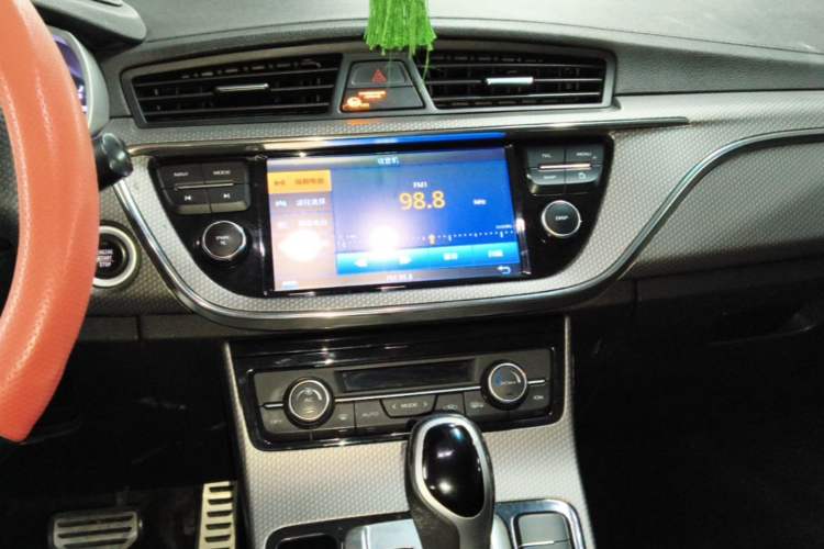 Used Geely Auto Emgrand GS 2016 Sport Edition 1.3T Automatic LingShang Model Audio And AC Panel