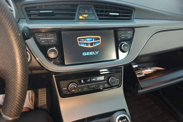 Used Geely Auto Emgrand GS 2016 Sport Edition 1.3T Manual LingShang Model Audio And AC Panel