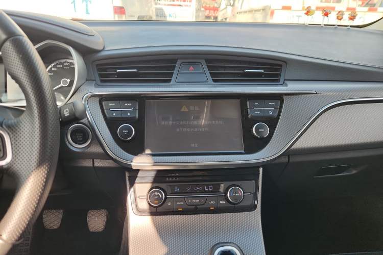 Used Geely Auto Emgrand GS 2016 Elegant Edition 1.3T Manual LingShang Model Audio And AC Panel