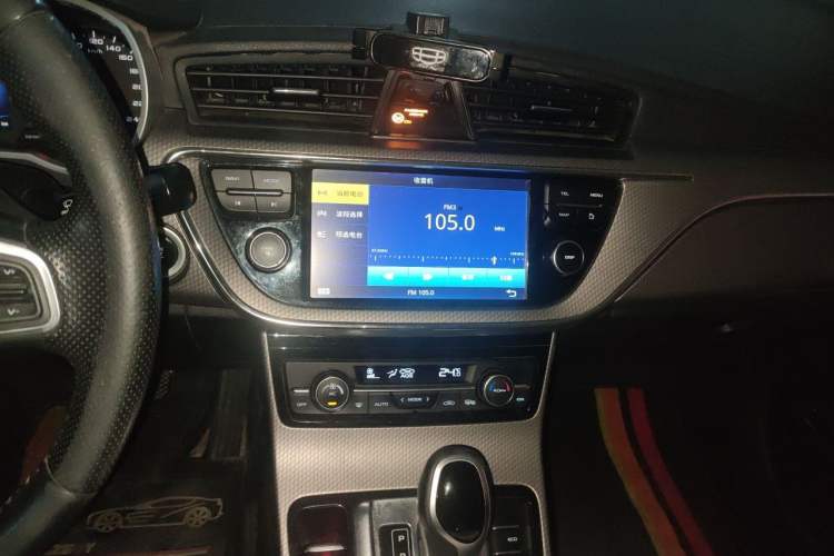 Used Geely Auto Emgrand GS 2016 Elegant Edition 1.3T Automatic LingShang Model Audio And AC Panel