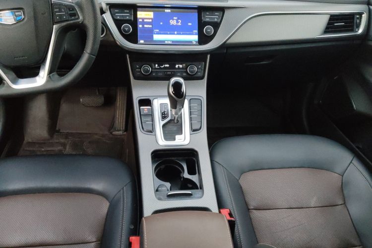 Used Geely Auto Emgrand GS 2016 Elegant Edition 1.3T Automatic ZhenShang Model Audio And AC Panel