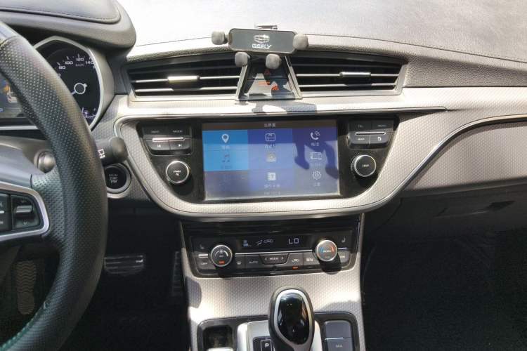 Used Geely Auto Emgrand GS 2016 Sport Edition 1.3T Automatic ZhenShang Model Audio And AC Panel
