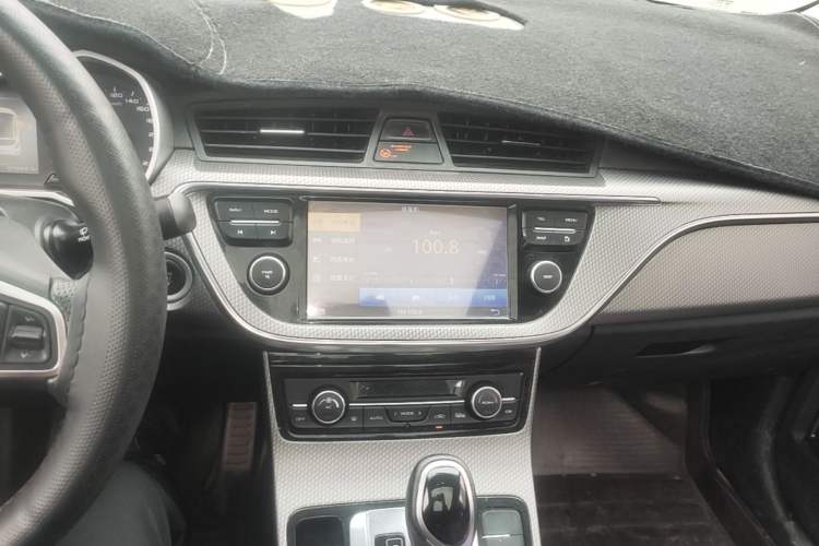 Used Geely Auto Emgrand GS 2016 Sport Edition 1.3T Automatic LingShang Model Audio And AC Panel