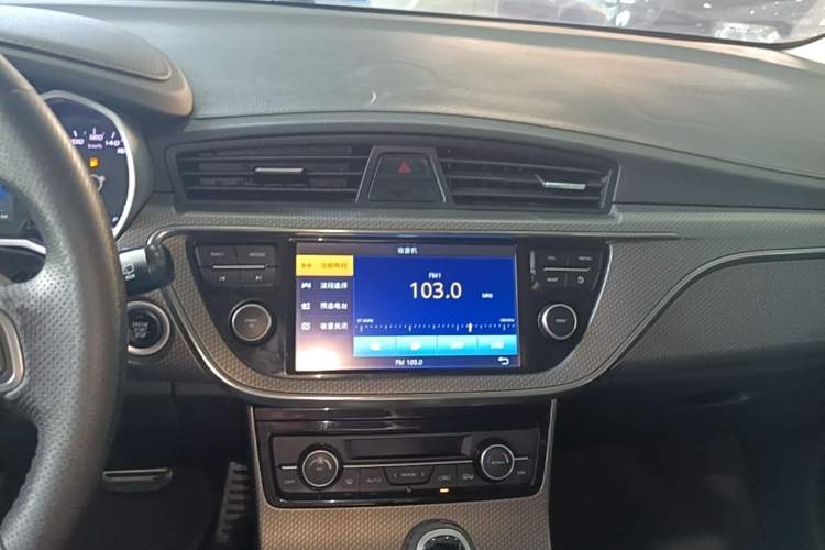 Used Geely Auto Emgrand GS 2016 Sport Edition 1.3T Automatic LingShang Model Audio And AC Panel
