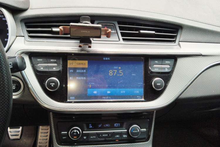Used Geely Auto Emgrand GS 2016 Sports Edition 1.8L Manual LingShang Model Audio And AC Panel