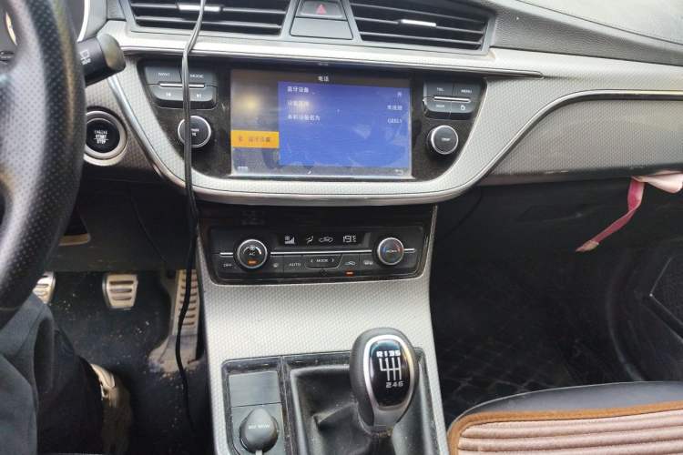 Used Geely Auto Emgrand GS 2016 Sports Edition 1.8L Manual LingShang Model Audio And AC Panel