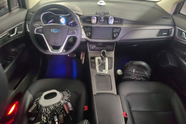 Used Geely Auto Emgrand GS 2016 Sport Edition 1.8L Automatic LingShang Model Center Console