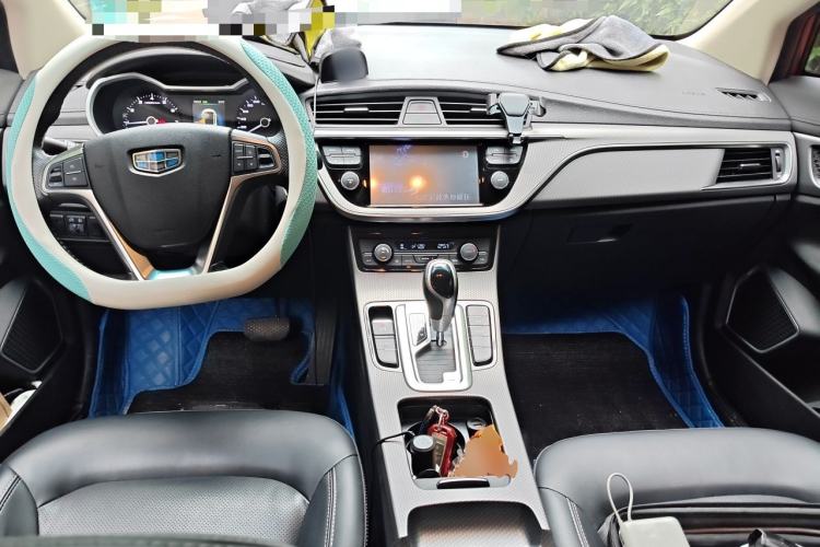 Used Geely Auto Emgrand GS 2016 Elegant Edition 1.8L Automatic LingShang Model Center Console