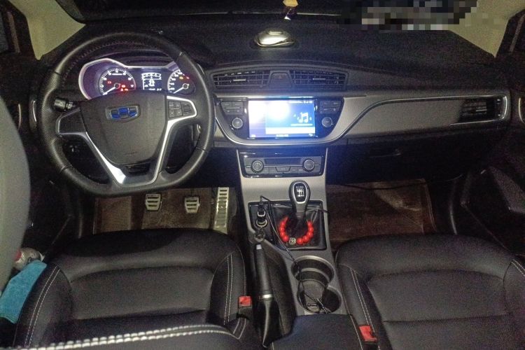 Used Geely Auto Emgrand GS 2016 Sports Edition 1.8L Manual LingShang Model Center Console