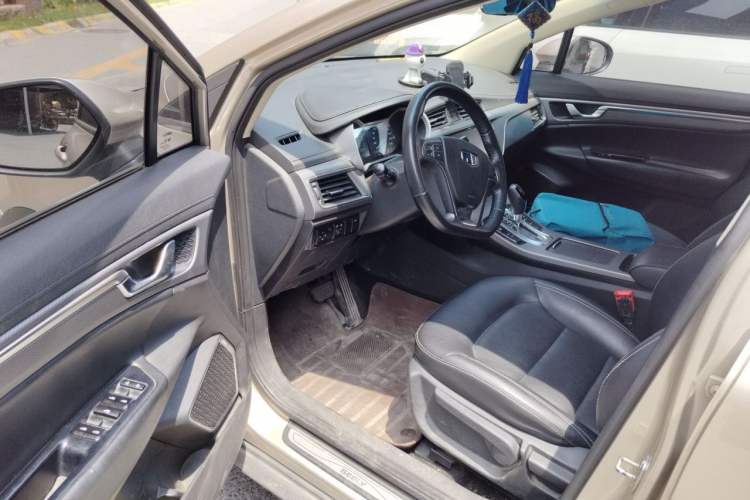 Used Geely Auto Emgrand GS 2016 Elegant Edition 1.3T Automatic LingShang Model Driver Seat
