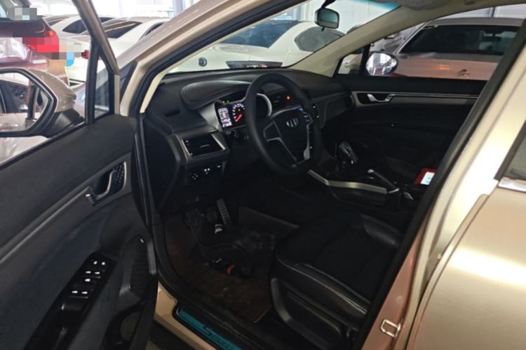 Used Geely Auto Emgrand GS 2016 Sports Edition 1.8L Manual LingShang Model Driver Seat