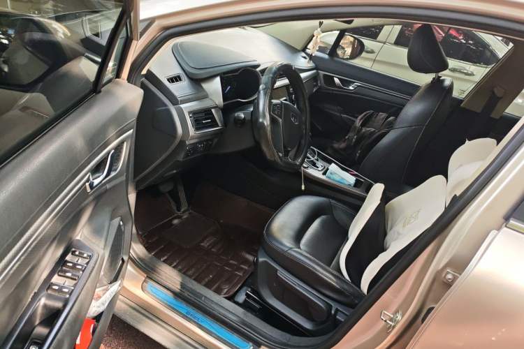 Used Geely Auto Emgrand GS 2016 Elegant Edition 1.3T Automatic LingShang Model Driver Seat