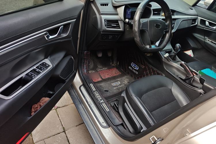 Used Geely Auto Emgrand GS 2016 Elegant Edition 1.8L Manual LingShang Model Driver Seat