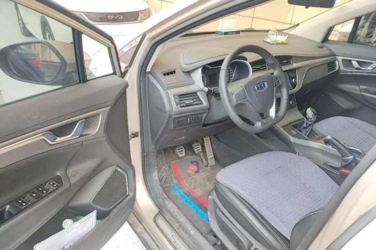 Used Geely Auto Emgrand GS 2016 Sports Edition 1.8L Manual LingShang Model Driver Seat