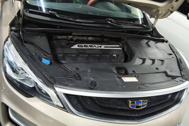 Used Geely Auto Emgrand GS 2016 Sport Edition 1.3T Automatic LingShang Model Engine Bay