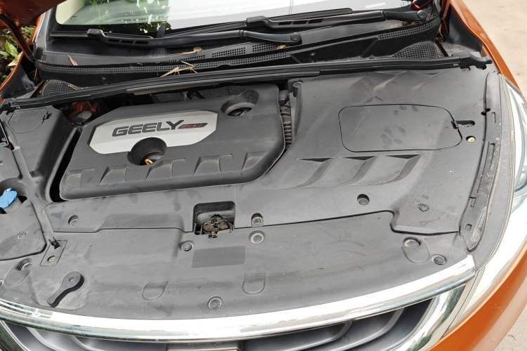 Used Geely Auto Emgrand GS 2016 Elegant Edition 1.8L Automatic LingShang Model Engine Bay