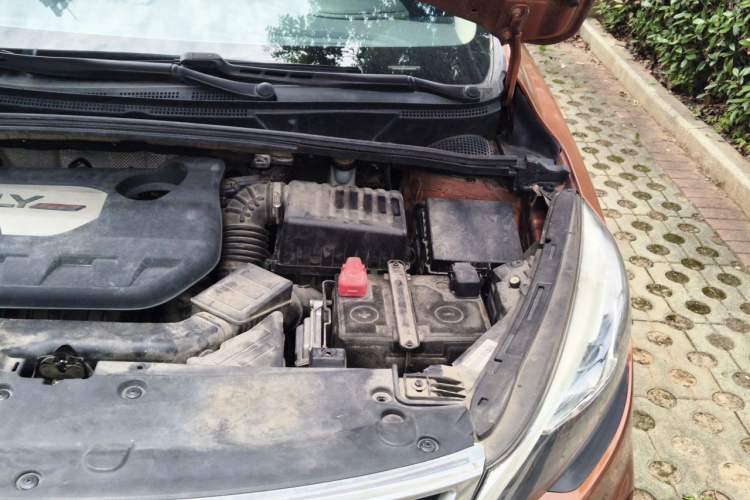 Used Geely Auto Emgrand GS 2016 Sports Edition 1.8L Manual LingShang Model Engine Bay Left