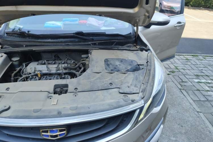 Used Geely Auto Emgrand GS 2016 Sports Edition 1.8L Manual LingShang Model Engine Bay Left