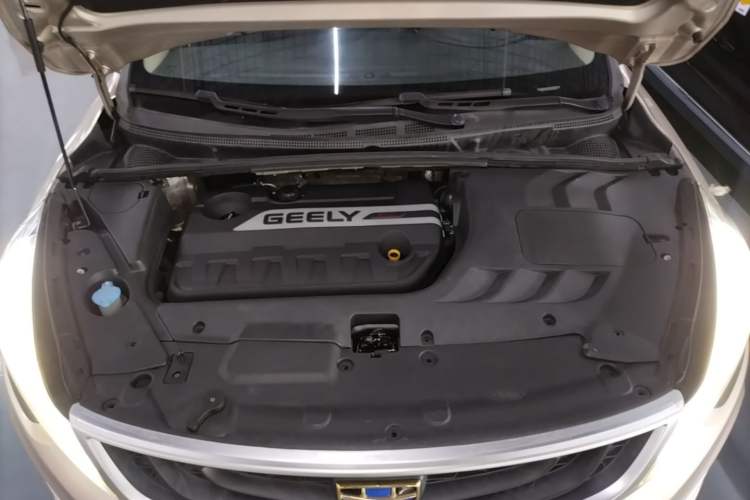 Used Geely Auto Emgrand GS 2016 Sport Edition 1.3T Automatic LingShang Model Engine Bay